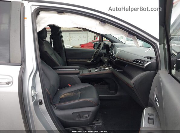 5TDXRKEC5MS005619 2021 TOYOTA SIENNA Silver Front interior view