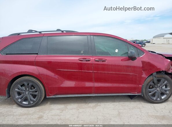 5TDXRKEC7TS298924 2026 TOYOTA SIENNA Red 360 interior view