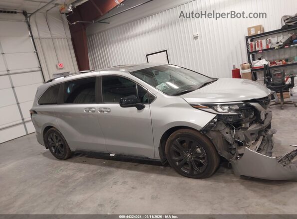 5TDXRKECXPS164933 2023 TOYOTA SIENNA Silver სალონის 360-გრადუსიანი ხედი