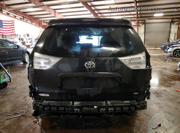 5TDXZ3DC7HS898308 2017 TOYOTA SIENNA Black Widok z tyłu