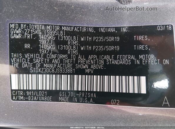 5TDXZ3DC8JS933881 2018 TOYOTA SIENNA Серый 