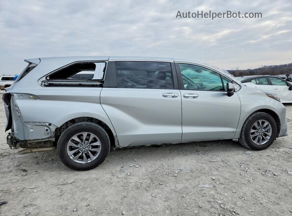 5TDYRKEC2MS031597 2021 TOYOTA SIENNA Silver Rear right