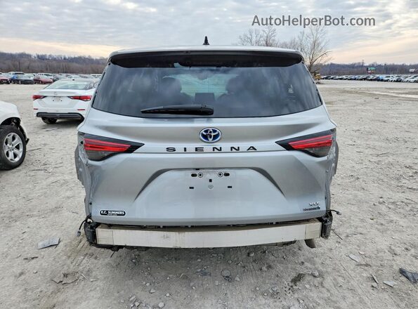5TDYRKEC2MS031597 2021 TOYOTA SIENNA Silver Rear view