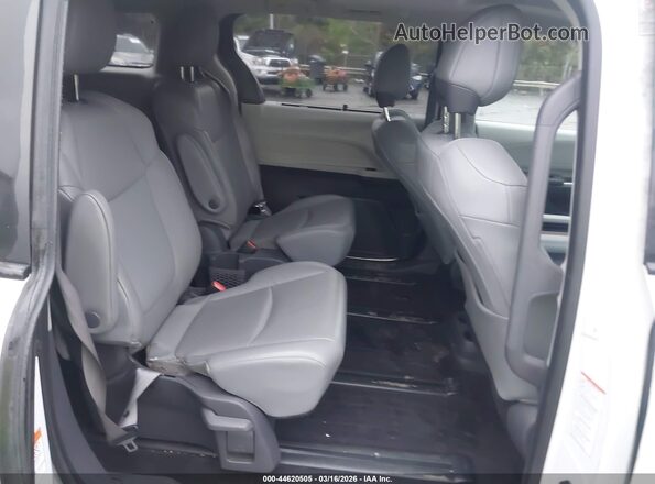 5TDYRKEC4MS046800 2021 TOYOTA LE White VIN կոդի պիտակի տեսք