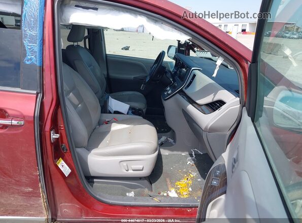 5TDYZ3DC0HS882214 2017 TOYOTA LE Maroon Widok wnętrza z przodu