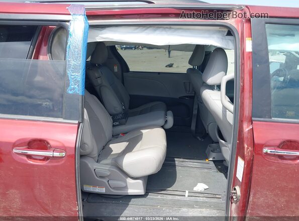 5TDYZ3DC0HS882214 2017 TOYOTA LE Maroon Widok naklejki z numerem VIN