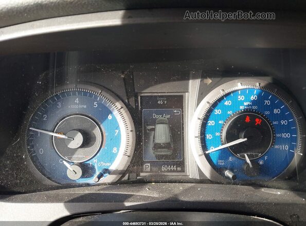 5TDYZ3DC3HS893076 2017 TOYOTA LE Gray Widok tylnych siedzeń