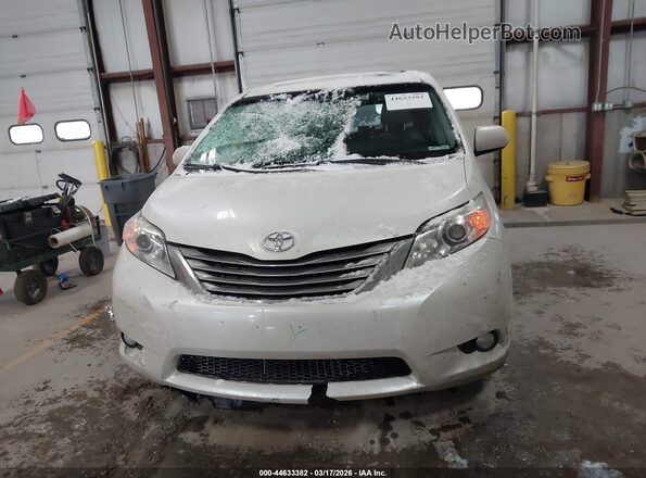 5TDYZ3DC4HS812165 2017 TOYOTA LE Белый 