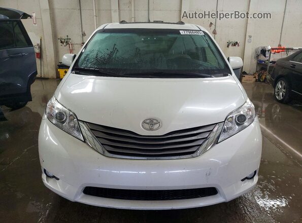 5TDYZ3DC4HS856456 2017 TOYOTA LE White Front view