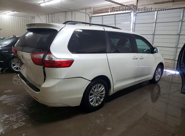5TDYZ3DC4HS856456 2017 TOYOTA LE White Rear right