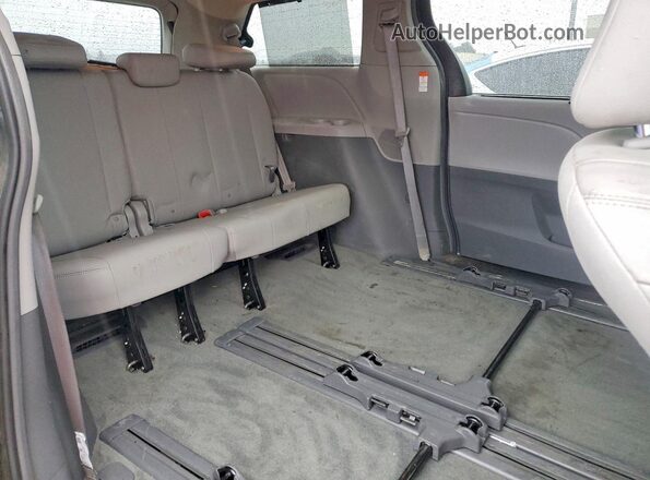 5TDYZ3DC9HS861216 2017 TOYOTA LE Gray Rear interior view