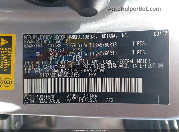 5TDZARFH4HS032156 2017 TOYOTA LE Silver Շարժիչի բաժամունքի տեսք