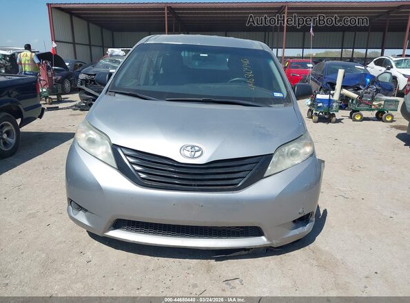 5TDZK3DC9GS703191 2016 TOYOTA SIENNA Silver 