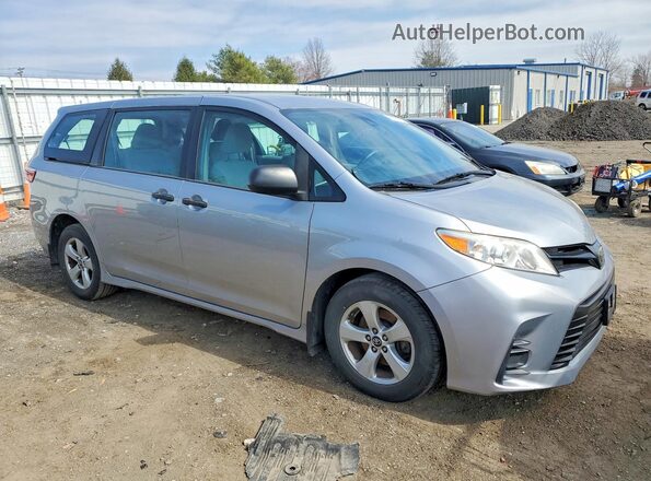 5TDZZ3DC2JS963189 2018 TOYOTA SIENNA Silver 
