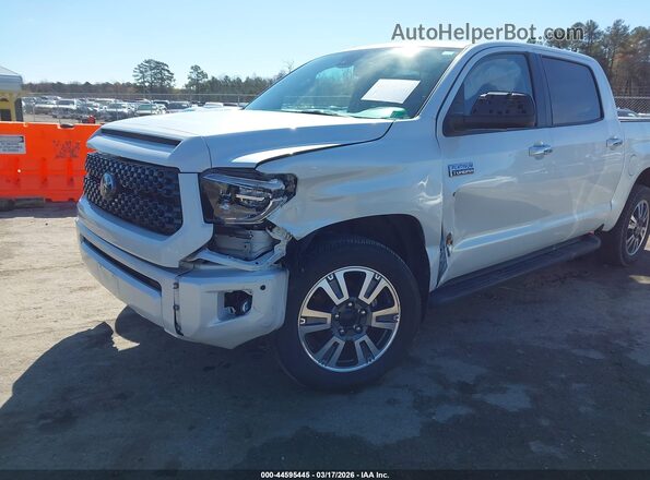 5TFAY5F18MX047820 2021 TOYOTA TUNDRA Белый Вид спереди