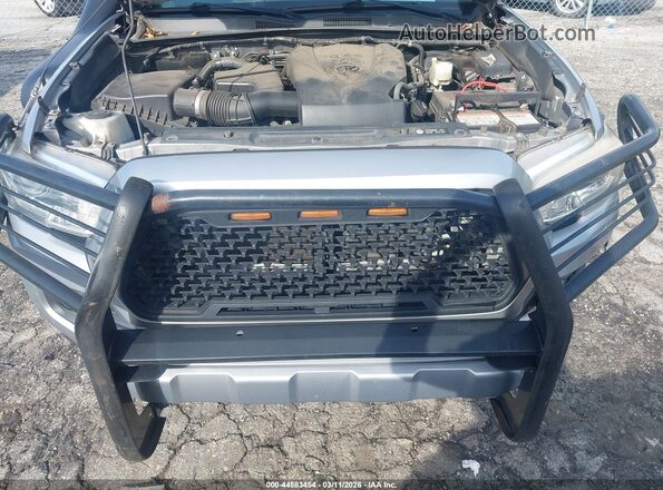 5TFAZ5CN4HX029986 2017 TOYOTA TACOMA Silver Widok z tyłu