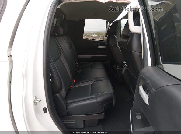 5TFBY5F12KX787476 2019 TOYOTA LIMITED White VIN կոդի պիտակի տեսք