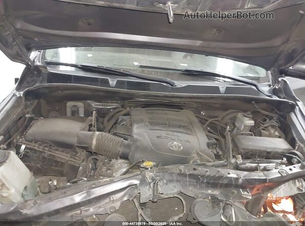 5TFDW5F12HX645099 2017 TOYOTA TUNDRA Gray Вид ззаду