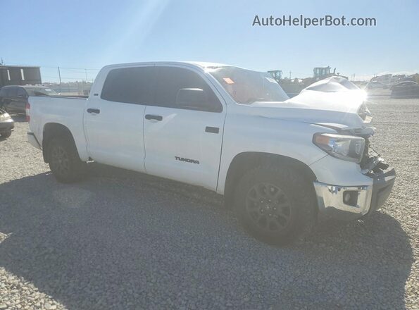5TFDY5F17MX002610 2021 TOYOTA TUNDRA Белый Передняя правая четверть