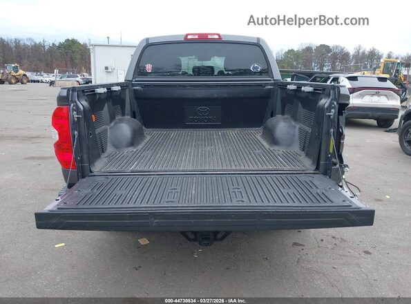 5TFDY5F1XJX682109 2018 TOYOTA TUNDRA Gray 
