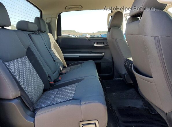 5TFDY5F1XMX024942 2021 TOYOTA TUNDRA Silver Հետևի նստատեղերի տեսք