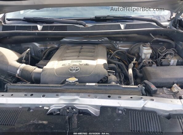 5TFEW5F15GX211486 2016 TOYOTA TUNDRA Silver Вид ззаду