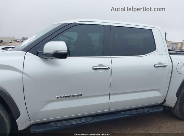 5TFJA5AB5NX002985 2022 TOYOTA LIMITED White 360 interior view