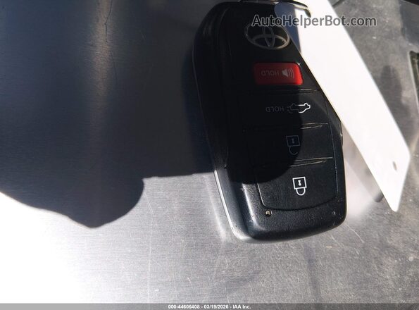 5TFJA5DB3NX047306 2022 TOYOTA LIMITED Белый Вид панели приборов