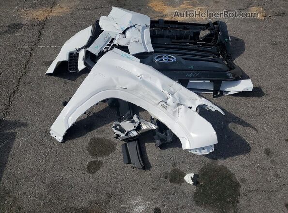 5TFKB5AA0TX051419 2026 TOYOTA TUNDRA White Engine compartment view