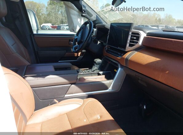 5TFMC5DBXPX027242 2023 TOYOTA TUNDRA HYBRID Green წინა სალონის ხედი
