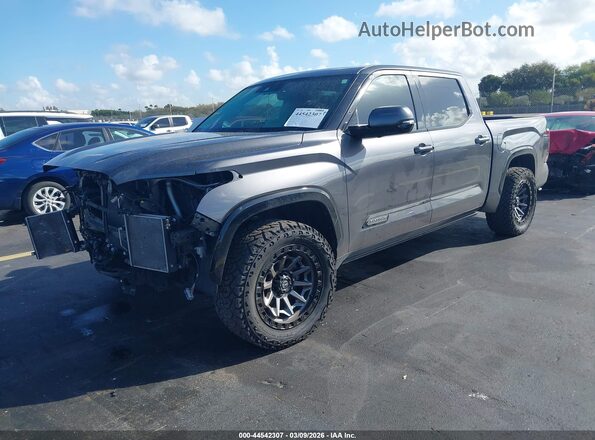 5TFNA5AB9PX025142 2023 TOYOTA TUNDRA Gray წინა მარცხენა ხედი სამი მეოთხედიდან