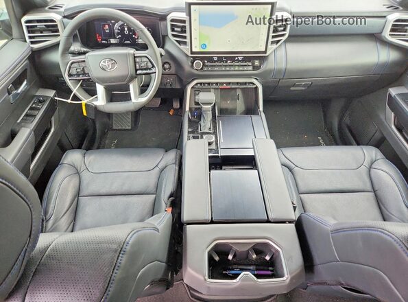 5TFNA5DB6SX327461 2025 TOYOTA TUNDRA Gray Vista del salpicadero