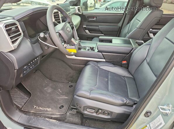 5TFNA5DB6SX327461 2025 TOYOTA TUNDRA Gray Vista interior delantera