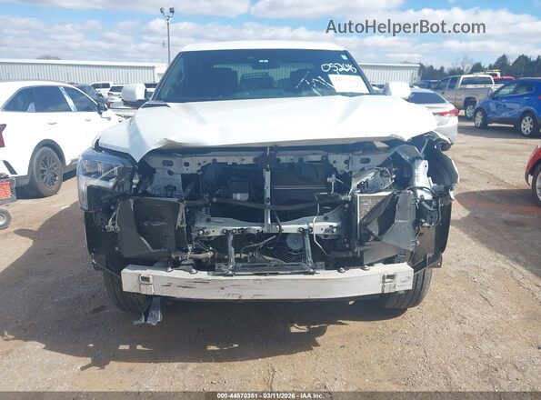 5TFNC5DB4RX052645 2024 TOYOTA TUNDRA HYBRID White Widok wnętrza z tyłu