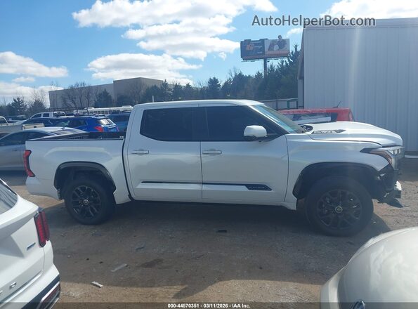5TFNC5DB4RX052645 2024 TOYOTA TUNDRA HYBRID White Widok wnętrza 360 stopni