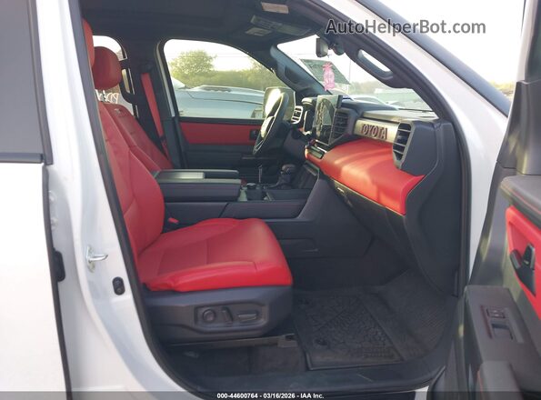 5TFPC5DB3SX113885 2025 TOYOTA TUNDRA HYBRID Белый Вид салона спереди