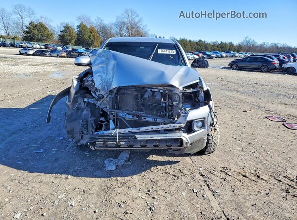 5TFSZ5ANXHX060232 2017 TOYOTA TACOMA Silver 
