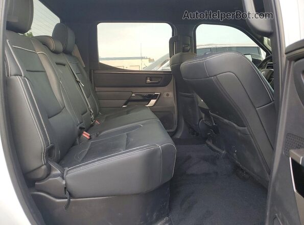 5TFWA5DB0TX349042 2026 TOYOTA LIMITED White Vista de los asientos traseros