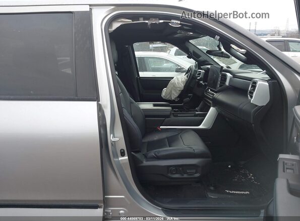 5TFWC5DBXRX041332 2024 TOYOTA TUNDRA HYBRID Silver Սալոնի դիմացի տեսք