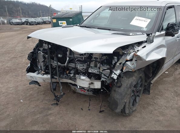 5TFWC5DBXRX041332 2024 TOYOTA TUNDRA HYBRID Silver Դիմացի տեսք