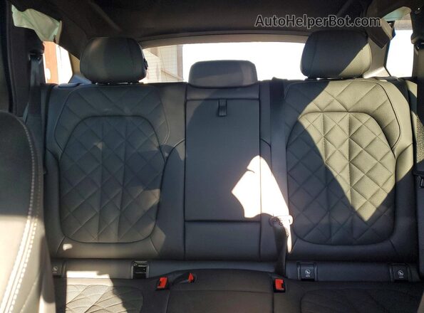 5UX13EU04R9W14687 2024 BMW X5 Green Вид задніх сидінь