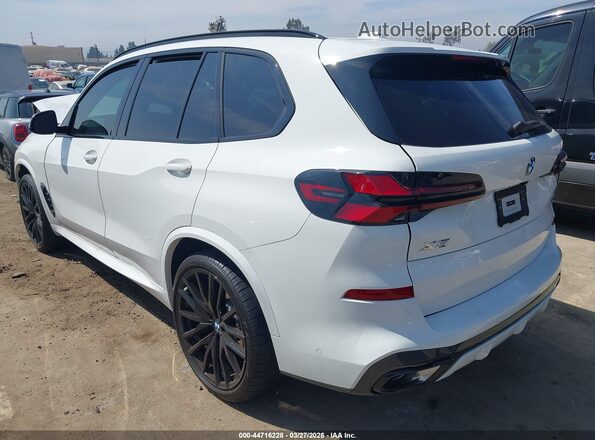 5UX13EU06S9W46157 2025 BMW X5 White Rear left