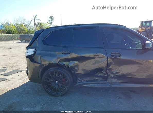 5UX13EU08T9280817 2026 BMW X5 Tan Front view