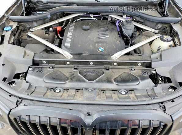 5UX23EM00P9P65933 2023 BMW X7 Black Vista del compartimento del motor