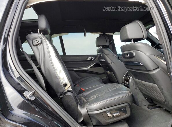 5UX23EM00P9P65933 2023 BMW X7 Black Vista interior trasera