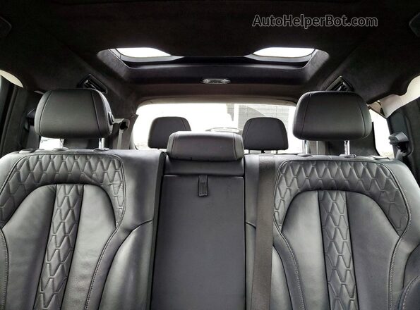 5UX23EM00P9P65933 2023 BMW X7 Black Vista de los asientos traseros