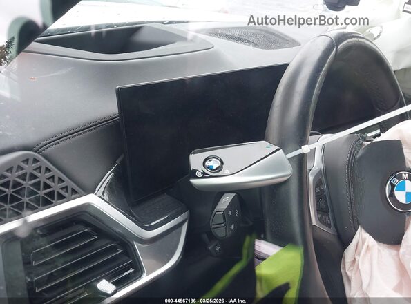5UX23EM01P9P81669 2023 BMW X7 Белый Вид задних сидений