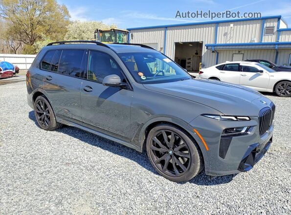 5UX23EM01R9U39738 2024 BMW X7 Charcoal Przód prawy