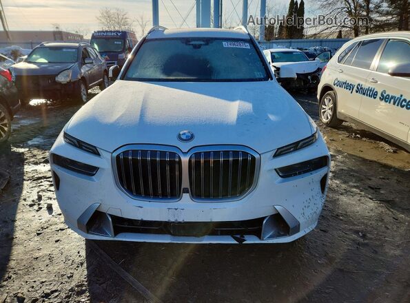 5UX23EM02S9W23009 2025 BMW X7 White Вид спереду