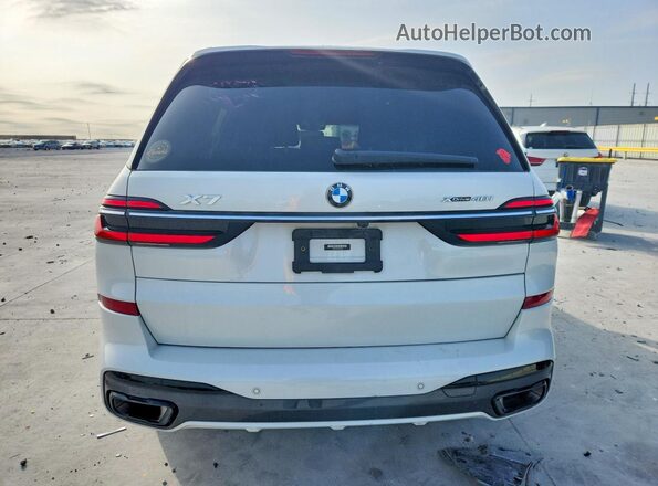 5UX23EM04P9R93367 2023 BMW X7 White Հետևի տեսք